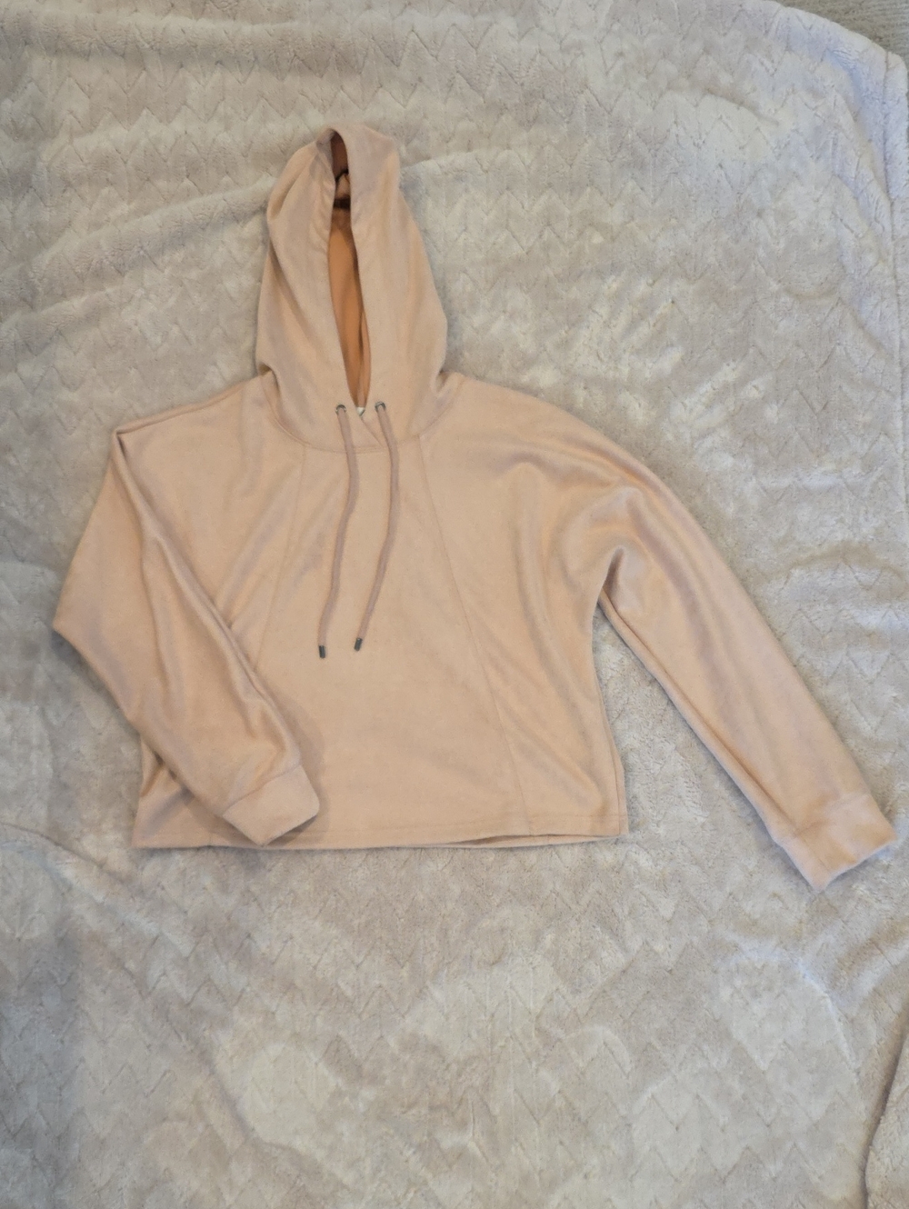 Magaschoni Cropped Hoodie in Blush Pink